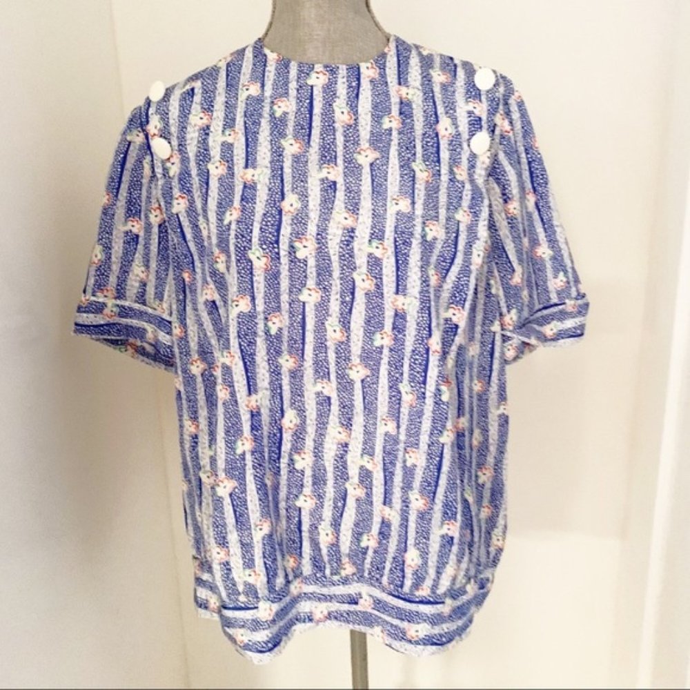 Vintage polyester flowy floral  boho blouse. Large